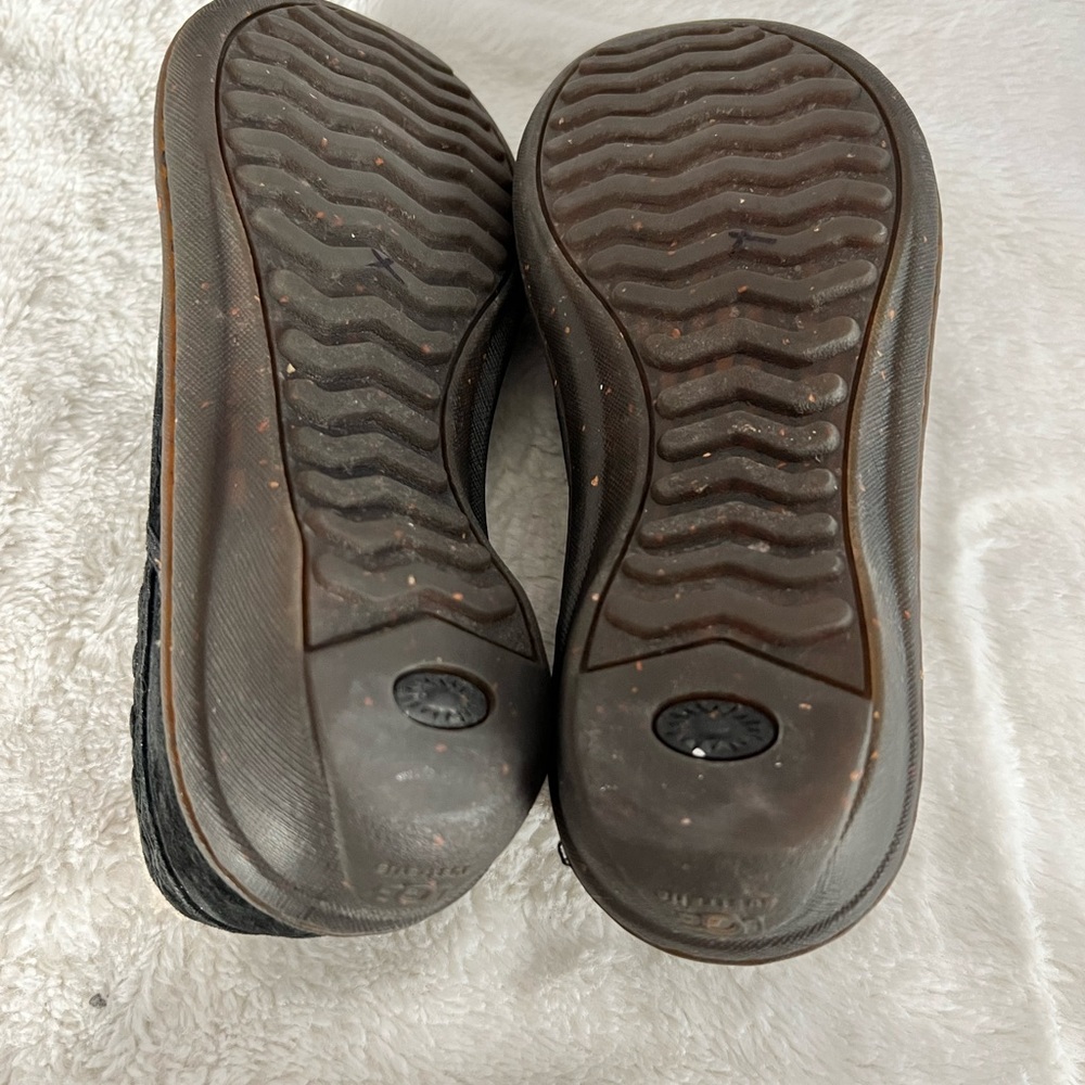 Womens UGG Moccasins/Clog new - Picture 3 of 6